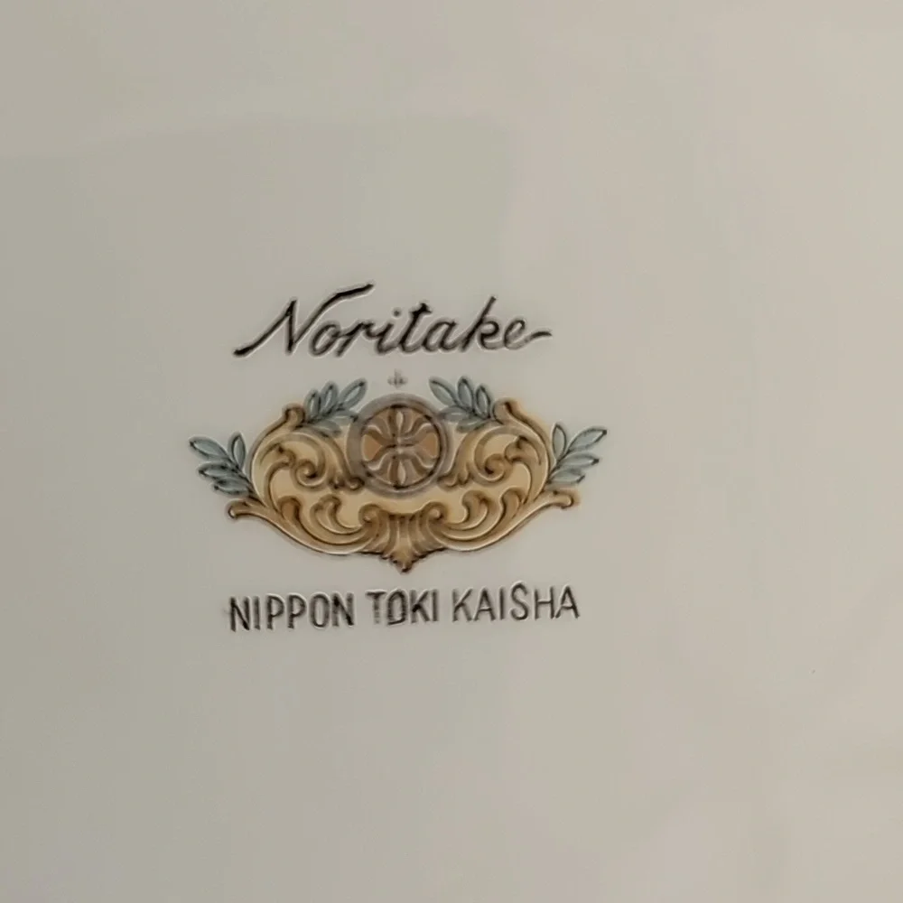 Vintage Noritake Nippon Toki Kaisha Porcelain Lidded Serving Bowl